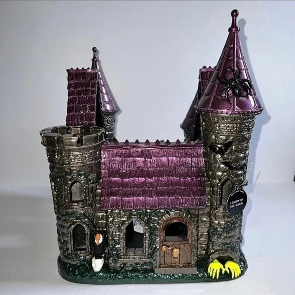 Bath and Body Works 2023 Halloween Haunted‎ Castle 3-Wick Candle Luminary Glows